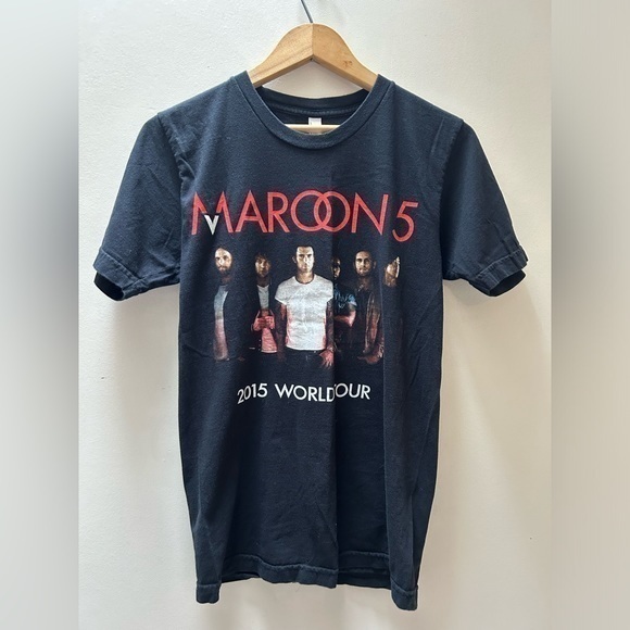 American Apparel Tops - Maroon 5 World Tour 2015 Concert Tee Small